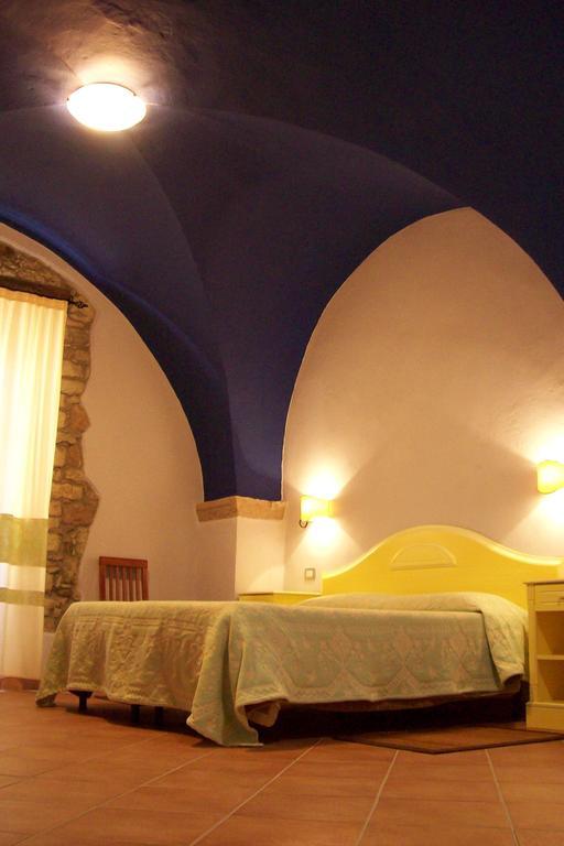 Sa Balza Guest House Bosa Eksteriør billede