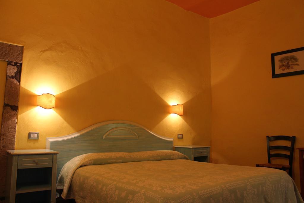 Sa Balza Guest House Bosa Eksteriør billede