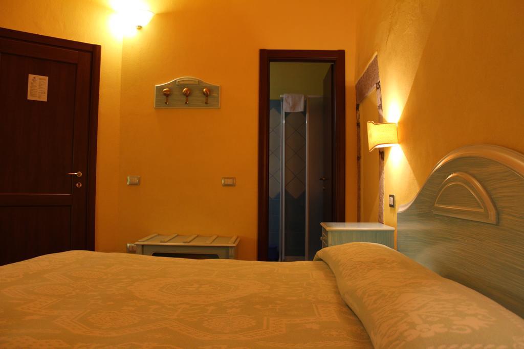 Sa Balza Guest House Bosa Eksteriør billede