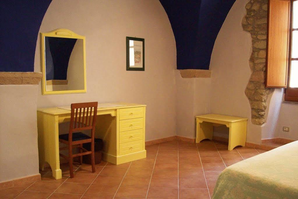 Sa Balza Guest House Bosa Eksteriør billede