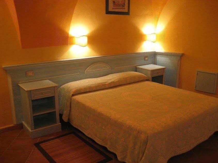 Sa Balza Guest House Bosa Eksteriør billede
